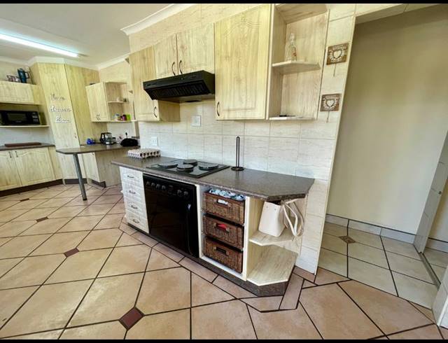 3 BEDROOM HOUSE FOR SALE IN KENMARE
